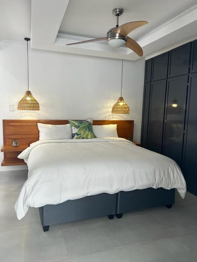 Le Rosa Unit 5 Apartment *