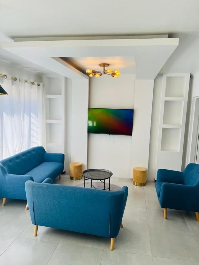 Le Rosa Unit 5 Apartment *